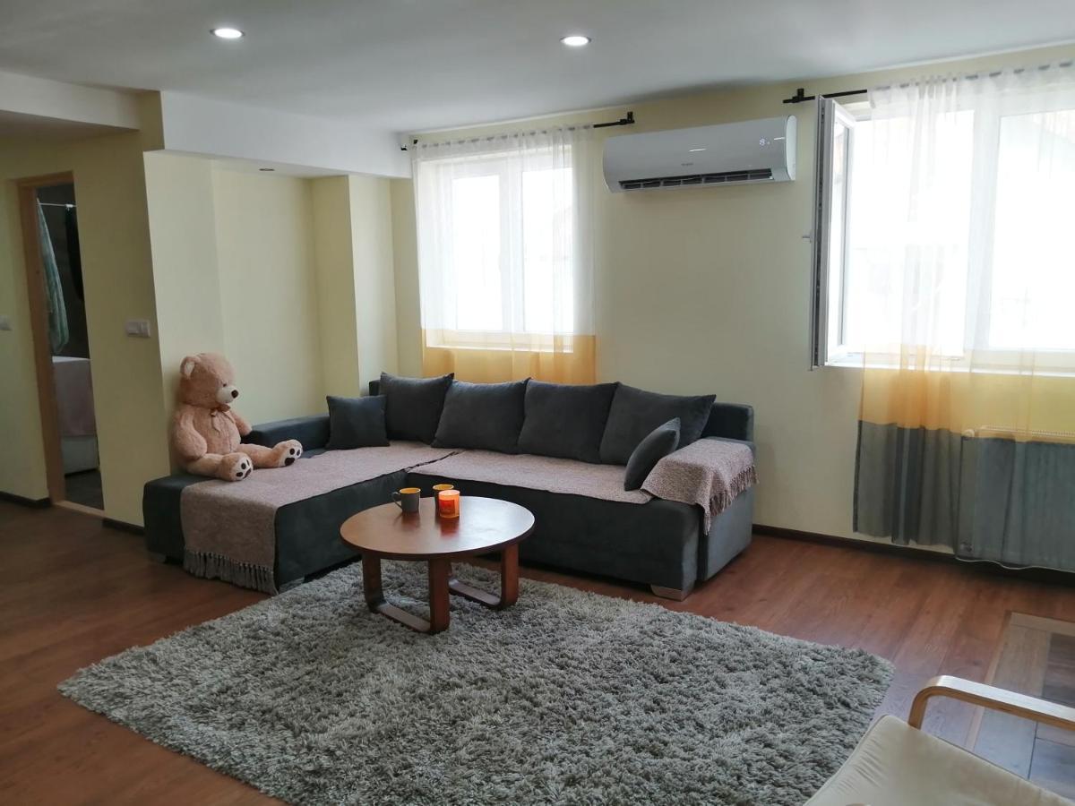 Nikas Apartman 下米拉诺瓦茨 外观 照片