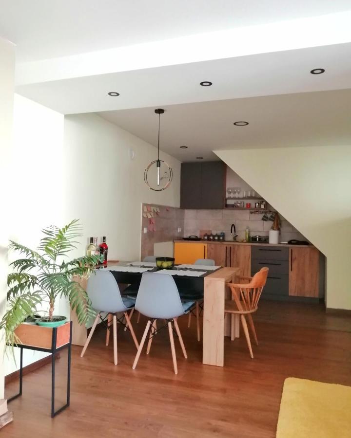 Nikas Apartman 下米拉诺瓦茨 外观 照片
